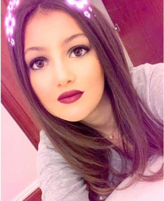 صور ابنة عاصي الحلاني الصُغرى بفستان أحمر 