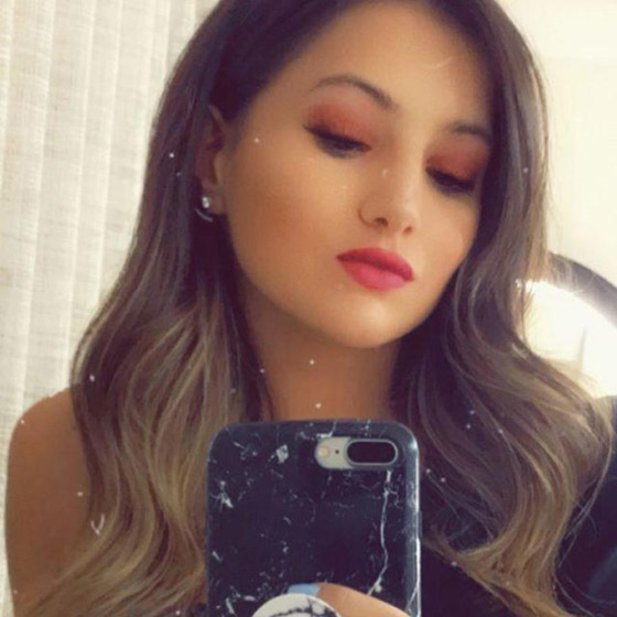 صور ابنة عاصي الحلاني الصُغرى بفستان أحمر 