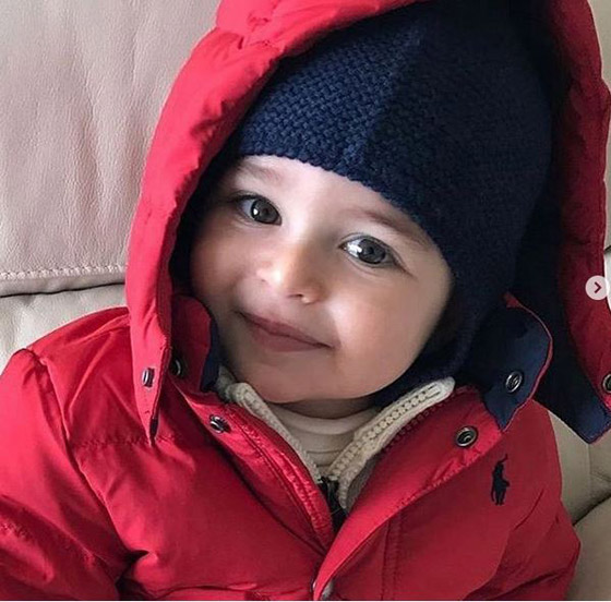 فيديو طريف: ابن ميريام فارس يرقص ببراءة وابتسامة عذبة على اغنية 