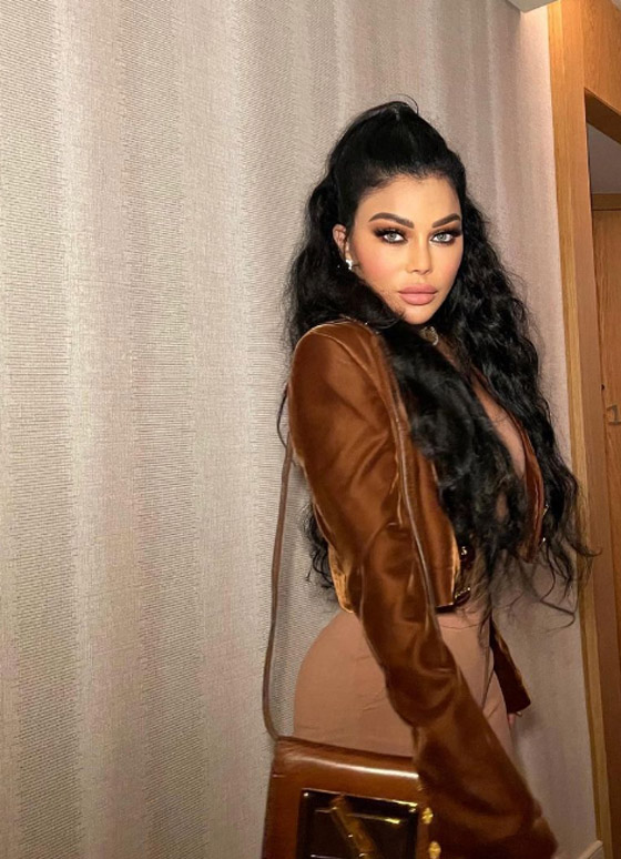 فيديو: نبيلة عبيد تكشف: هذه أسباب حبي للنجمة هيفاء وهبي صورة رقم 3