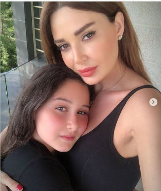 صورة ابنة سيرين عبد النور بالمايوه... ماذا قالت لها والدتها؟ صورة رقم 6