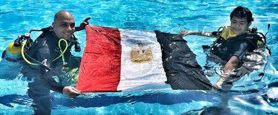 فيديو مؤثر: مدرب غطس مصري يعلم ذوي الهمم الغوص: 