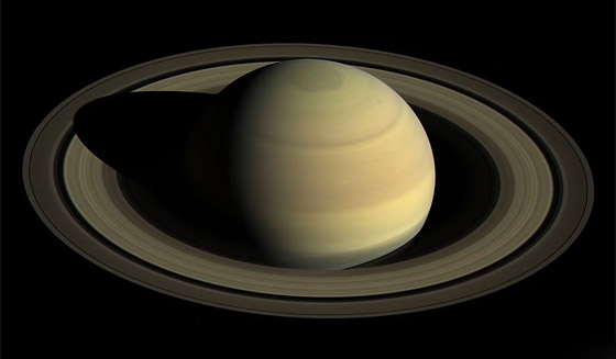 بعدما حير العلماء طويلا.. هل يُحل لغز حلقات كوكب زحل؟ صورة رقم 1