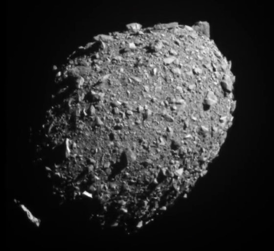 فيديو: لحظة اصطدام مركبة فضائية بكويكب لتحويل مساره وإنقاذ البشرية صورة رقم 7