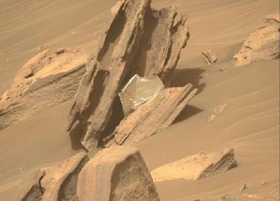 15 ألف رطل.. قمامة البشر على سطح المريخ صورة رقم 4