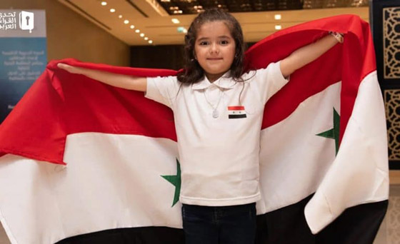 نجت من الموت بأعجوبة.. طفلة سورية تفوز بـ
