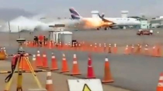 فيديو.. طائرة تصطدم بعربة إطفاء وتتحول إلى كرة لهب صورة رقم 10