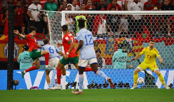 منتخب المغرب يسطر تأهلاً للتاريخ على حساب إسبانيا صورة رقم 6