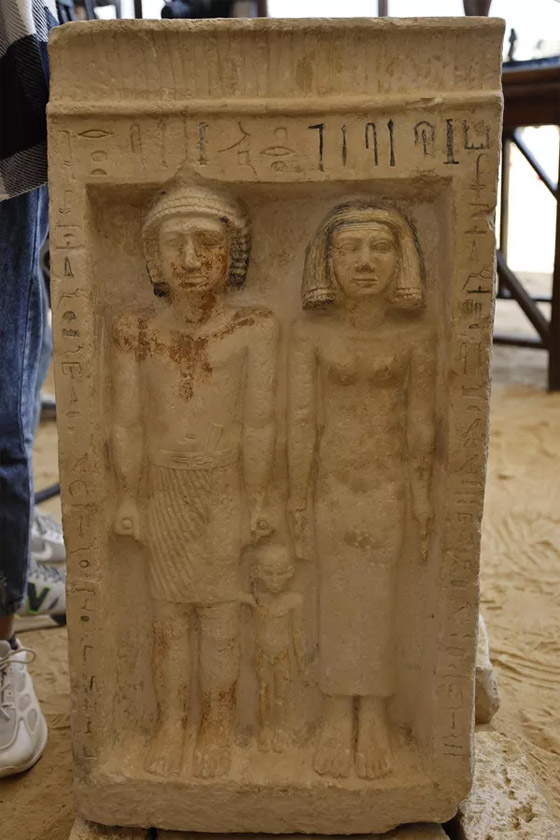 اكتشافات أثرية جديدة في مصر: مومياوات ومقابر ومقطع من كتاب 