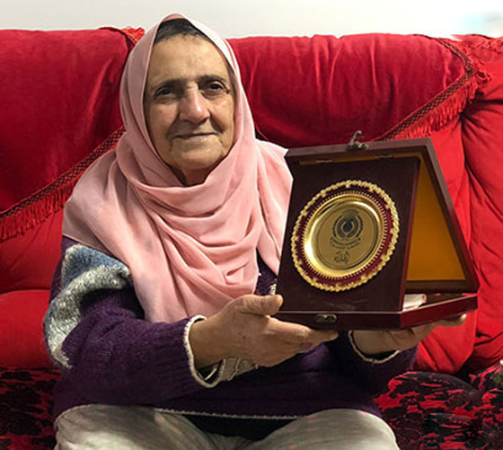 آمال إسماعيل ملهمة التعلم بمصر.. حصلت على الماجستير بعمر الـ80 عاما صورة رقم 2