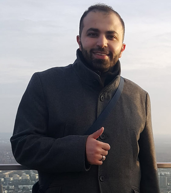طبيب مصري بألمانيا يهاجم مديره العنصري ويجبره الاعتذار بعد وصفه شهر رمضان بـ اللعين! صورة رقم 7