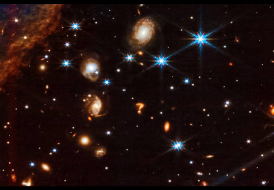 صور: إشارات استفهام من قلب السماء.. هل يخبرنا الكون شيئا؟ صورة رقم 4