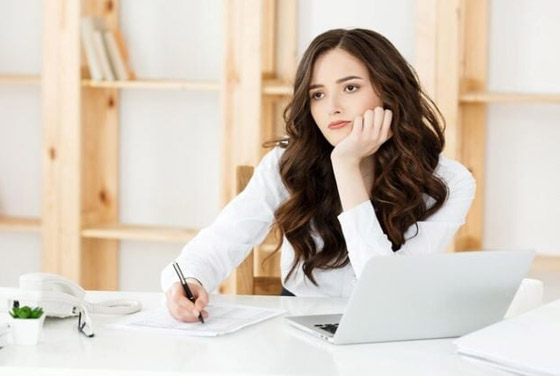 تعرفوا إلى الأخطاء المهنية التي يرتكبها كل برج من الأبراج صورة رقم 2