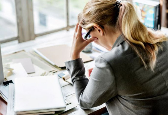 تعرفوا إلى الأخطاء المهنية التي يرتكبها كل برج من الأبراج صورة رقم 4