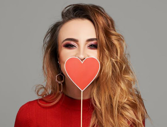 تعرف على نوع الحب الذي يبحث عنه قلبك بحسب برجك صورة رقم 2