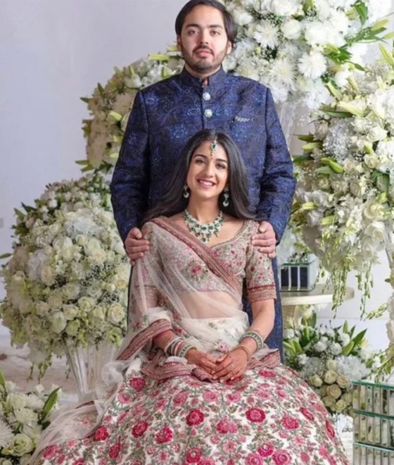 رقم خيالي: 9 مليون دولار أجر ريهانا بحفل زفاف أسطوري لنجل أغنى رجل في آسيا صورة رقم 9 رقم خيالي: 9 مليون دولار أجر ريهانا بحفل زفاف أسطوري لنجل أغنى رجل في آسيا صورة رقم 9