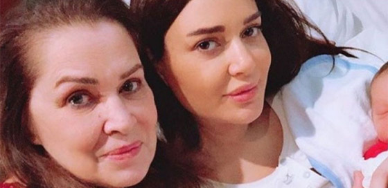 فيديو نادر يدمي القلوب لوالدة سيرين عبد النور قبل وفاتها صورة رقم 3