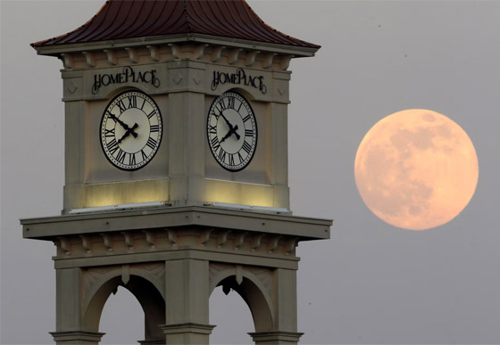 ساعة رواد الفضاء: البيت الأبيض يطلب من ناسا إنشاء (منطقة زمنية للقمر)! صورة رقم 5