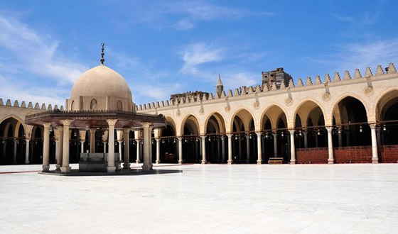 مسجد وكنيسة ومعبد يهودي بمنطقة واحدة.. رحلة روحية في حي مصر القديمة صورة رقم 5