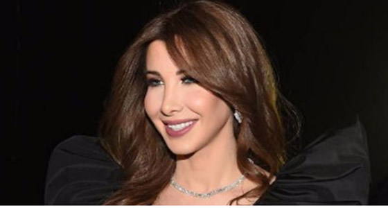 فيديو: نانسي عجرم تشبه شقيقتها بشكل كبير.. ووالدتهما تُنافسهما جمالا  صورة رقم 3