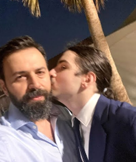 ورد تيم حسن يفاجئ الجمهور بأحدث ظهور له.. نسخة عن والده صورة رقم 5