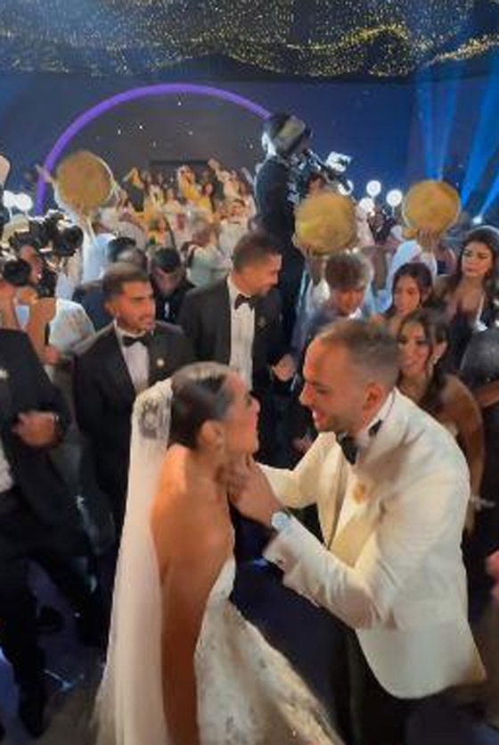 ديو تامر حسني ورامي صبري بحفل زفاف نجل منتج شهير يشعل الأجواء صورة رقم 4