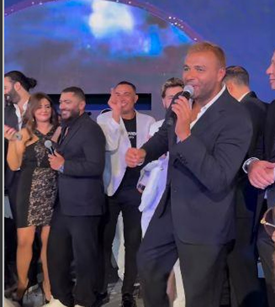 ديو تامر حسني ورامي صبري بحفل زفاف نجل منتج شهير يشعل الأجواء صورة رقم 6