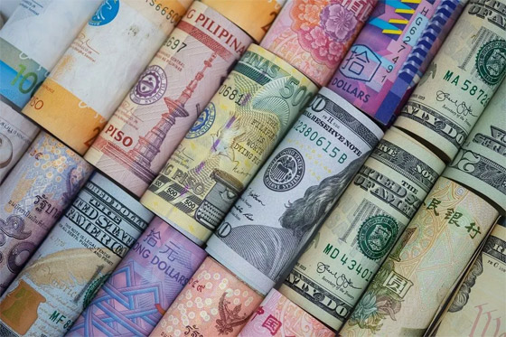 تعرفوا إلى أقوى 10 عملات في العالم.. دول عربية تتصدر القائمة صورة رقم 13
