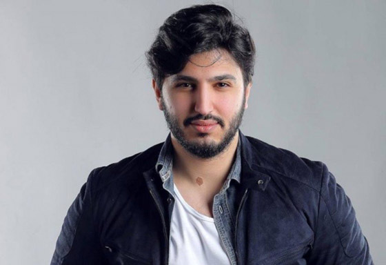 لماذا يرتدي محمد فضل شاكر النظارات السوداء في حفلاته؟ اليكم السر! صورة رقم 2 لماذا يرتدي محمد فضل شاكر النظارات السوداء في حفلاته؟ اليكم السر! صورة رقم 2