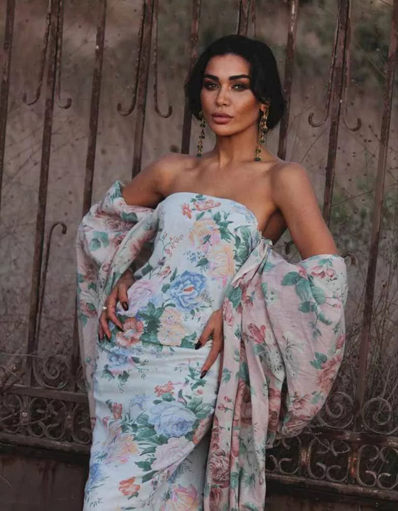 نادين الراسي تثير الاعجاب والتساؤلات: فستان أنيق ورسالة غامضة صورة رقم 7