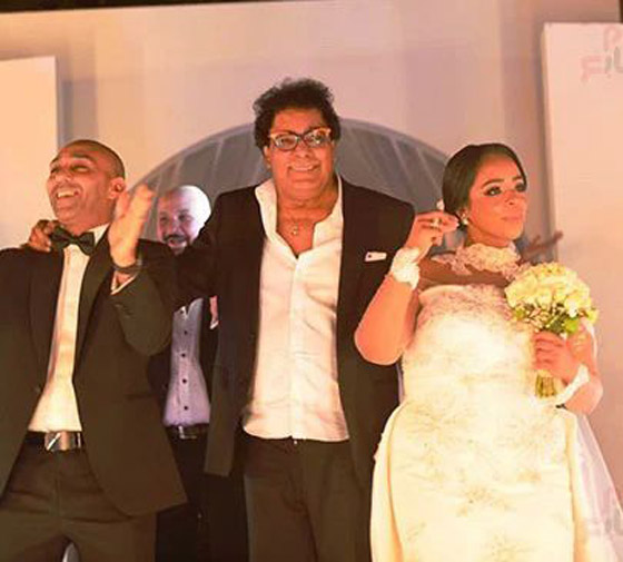 محمد منير يحتفل بعقد قران وزفاف ابنة شقيقته (صور) صورة رقم 4 محمد منير يحتفل بعقد قران وزفاف ابنة شقيقته (صور) صورة رقم 4