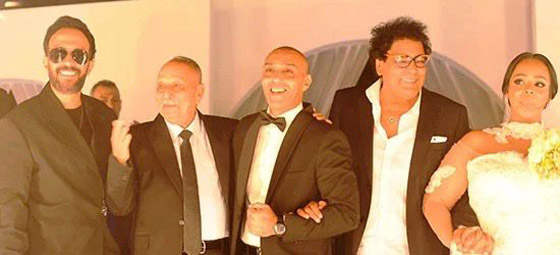 محمد منير يحتفل بعقد قران وزفاف ابنة شقيقته (صور) صورة رقم 5 محمد منير يحتفل بعقد قران وزفاف ابنة شقيقته (صور) صورة رقم 5