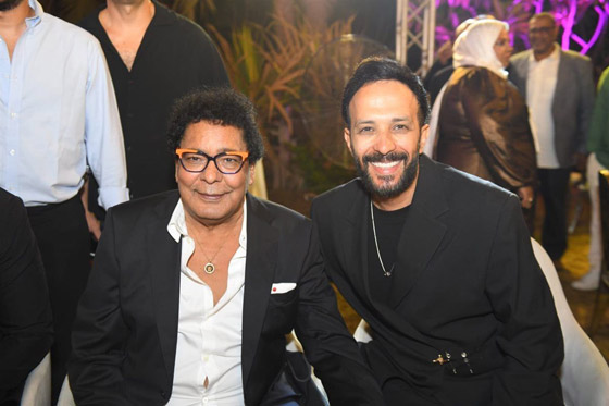 محمد منير يحتفل بعقد قران وزفاف ابنة شقيقته (صور) صورة رقم 13 محمد منير يحتفل بعقد قران وزفاف ابنة شقيقته (صور) صورة رقم 13