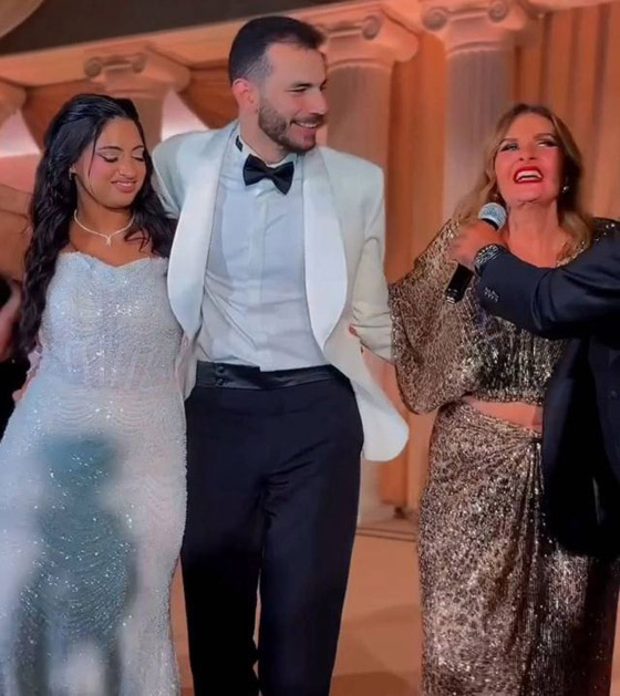 النجوم بزفاف نجل بيومي فؤاد: يسرا، احمد سعد، دنيا وايمي سمير غانم، كريم محمود عبدالعزيز و.. صورة رقم 7 النجوم بزفاف نجل بيومي فؤاد: يسرا، احمد سعد، دنيا وايمي سمير غانم، كريم محمود عبدالعزيز و.. صورة رقم 7