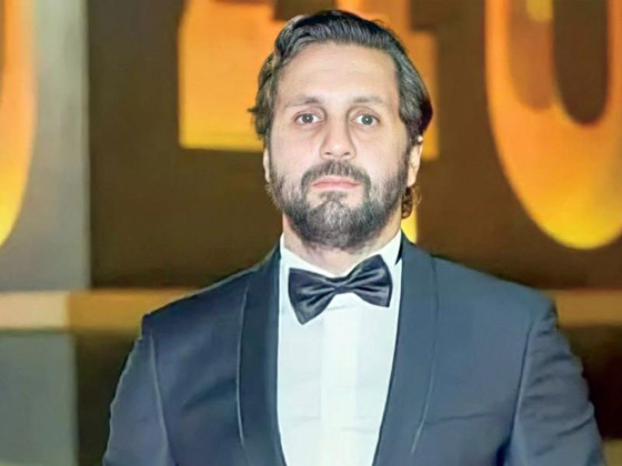 فتاة مصابة بالسرطان تًُفاجَأ بزيارة من الفنان المصري هشام ماجد.. كيف كان رد فعلها؟  صورة رقم 6 فتاة مصابة بالسرطان تًُفاجَأ بزيارة من الفنان المصري هشام ماجد.. كيف كان رد فعلها؟  صورة رقم 6