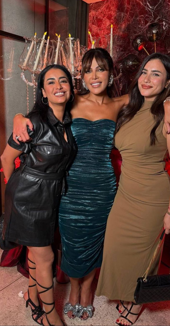 النجوم يحتفلون مع ريهام حجاج بعيد ميلادها، وماجد المصري يثير الجدل بقميص شفاف! صورة رقم 3 النجوم يحتفلون مع ريهام حجاج بعيد ميلادها، وماجد المصري يثير الجدل بقميص شفاف! صورة رقم 3