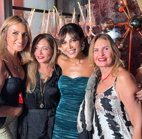 النجوم يحتفلون مع ريهام حجاج بعيد ميلادها، وماجد المصري يثير الجدل بقميص شفاف! صورة رقم 7 النجوم يحتفلون مع ريهام حجاج بعيد ميلادها، وماجد المصري يثير الجدل بقميص شفاف! صورة رقم 7