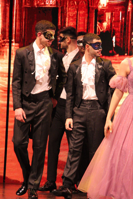 المسرحية الاستعراضية الرائعة (ثلجية) تعود إلى حيفا بعد ان لامست القلوب وأبهرت الجمهور صورة رقم 4