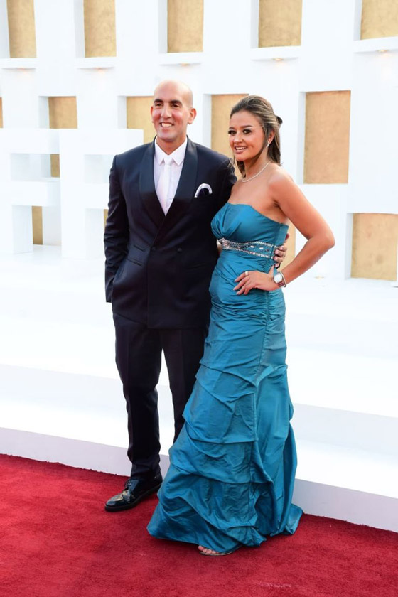 إطلالات جريئة للنجوم تشعل السجادة الحمراء في حفل افتتاح مهرجان الجونة.. صورة رقم 1