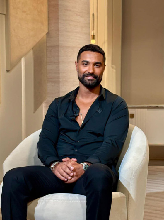  8 مشاهير بدأوا حياتهم كأطباء منهم كريم فهمي (دكتور أسنان)، عزت أبو عوف (نساء وتوليد) وباسم يوسف صورة رقم 13