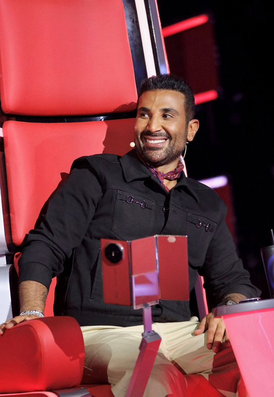 ذا فويس: مفاجآت وتحديات المتسابقين والحكام ناصيف زيتون، أحمد سعد ورحمة رياض تقول بثقة: الفائز من فريقي! صورة رقم 2