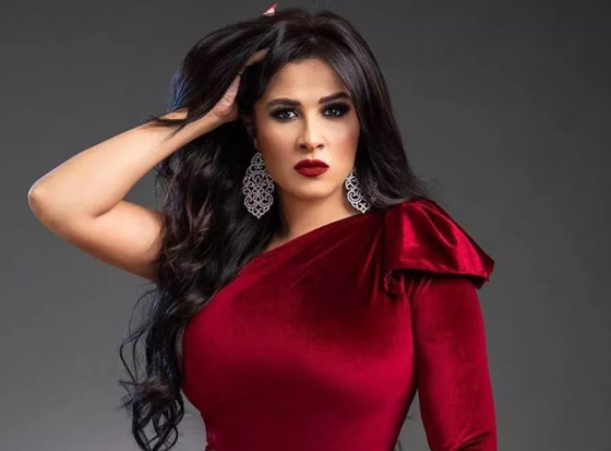 أزمات صحية بحياة إليسا، انغام، نادين نجيم، ياسمين عبدالعزيز، سيلين ديون وسيلينا غوميز صورة رقم 8