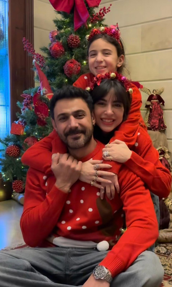  النجوم يشاركون جمهورهم بلحظات من اجواء عيد الميلاد الكريسماس صورة رقم 1