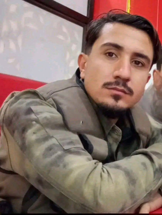 شرطي مسلم يضحّي بنفسه ويمنع تفجير كنيسة سورية.. اوقف ارهابي انتحاري فانفجر بهما الحزام الناسف! صورة رقم 1 شرطي مسلم يضحّي بنفسه ويمنع تفجير كنيسة سورية.. اوقف ارهابي انتحاري فانفجر بهما الحزام الناسف! صورة رقم 1