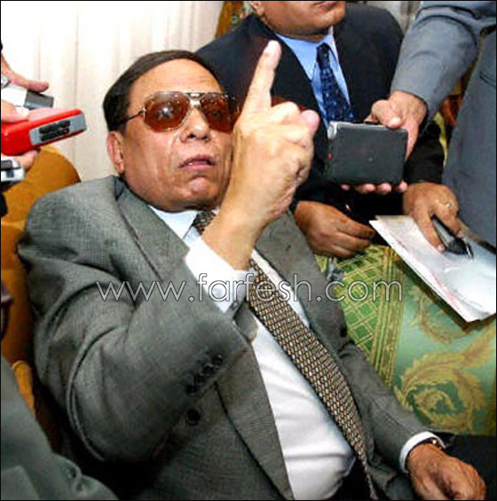 عادل امام يجسد شخصية حسني مبارك في 