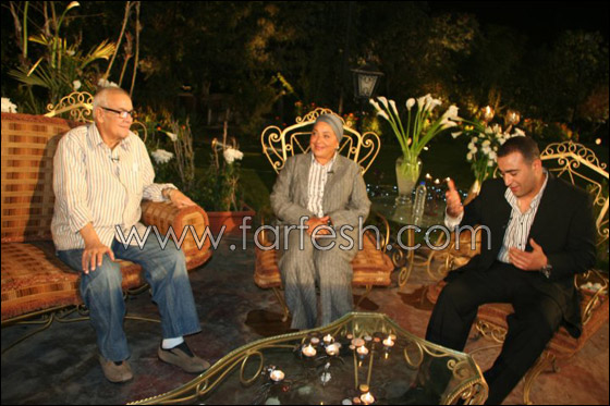 مسلسلات اون لاين يرصد نجوم الفن المصري يبكون والد أحمد السقا ويعرض الراحل في آخر ظهور له صورة رقم 28 مسلسلات اون لاين يرصد نجوم الفن المصري يبكون والد أحمد السقا ويعرض الراحل في آخر ظهور له صورة رقم 28