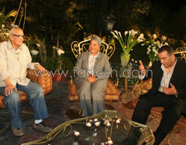 مسلسلات اون لاين يرصد نجوم الفن المصري يبكون والد أحمد السقا ويعرض الراحل في آخر ظهور له صورة رقم 2 مسلسلات اون لاين يرصد نجوم الفن المصري يبكون والد أحمد السقا ويعرض الراحل في آخر ظهور له صورة رقم 2