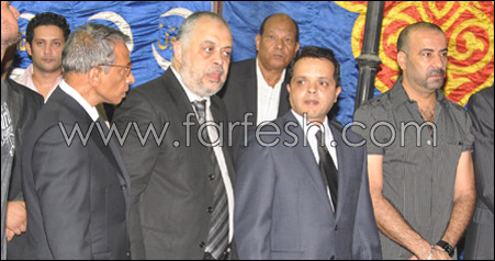 مسلسلات اون لاين يرصد نجوم الفن المصري يبكون والد أحمد السقا ويعرض الراحل في آخر ظهور له صورة رقم 8 مسلسلات اون لاين يرصد نجوم الفن المصري يبكون والد أحمد السقا ويعرض الراحل في آخر ظهور له صورة رقم 8