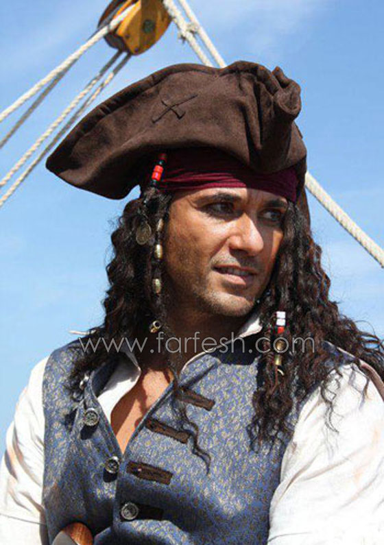 احمد عز يجسد شخصية القرصان احمد عز يجسد شخصية القرصان