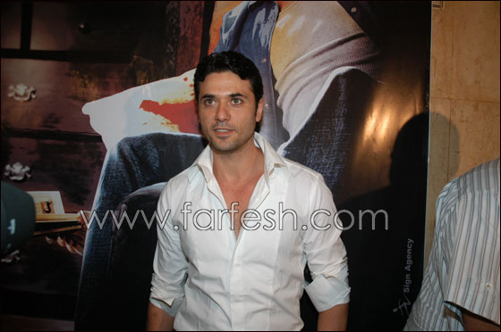 احمد عز لـ مسلسلات اون لاين المشاهد الساخنة تشعرني بالضيق والندم  صورة رقم 7